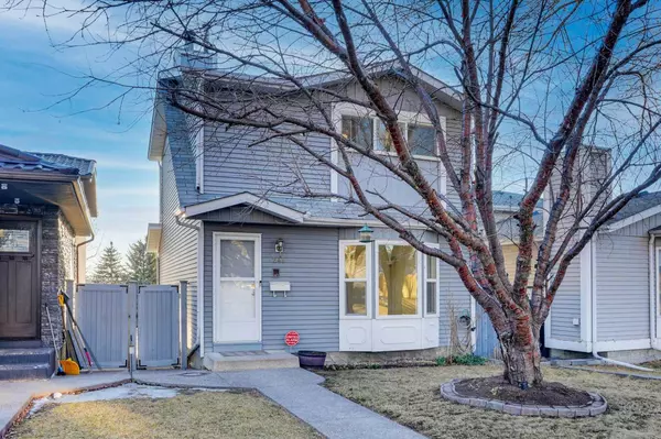 241 Deerview DR Southeast, Calgary, AB T2J 6W7