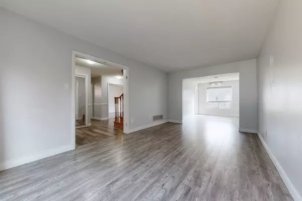 Mississauga, ON L5R 1Z4,563 Nisbet CT