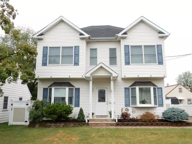 76 Dawn Dr, Clark Twp., NJ 07066