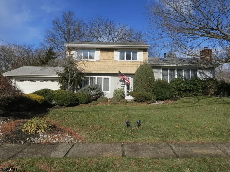 6 Colburn Rd, East Brunswick Twp., NJ 08816