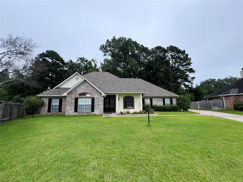 472 Grand Oaks Drive, Shreveport, LA 71106