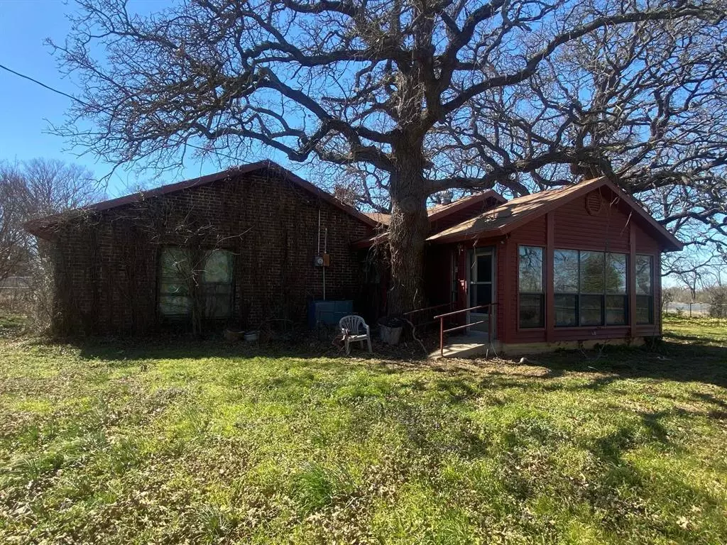 Cross Plains, TX 76443,101 Tom Bryant Street