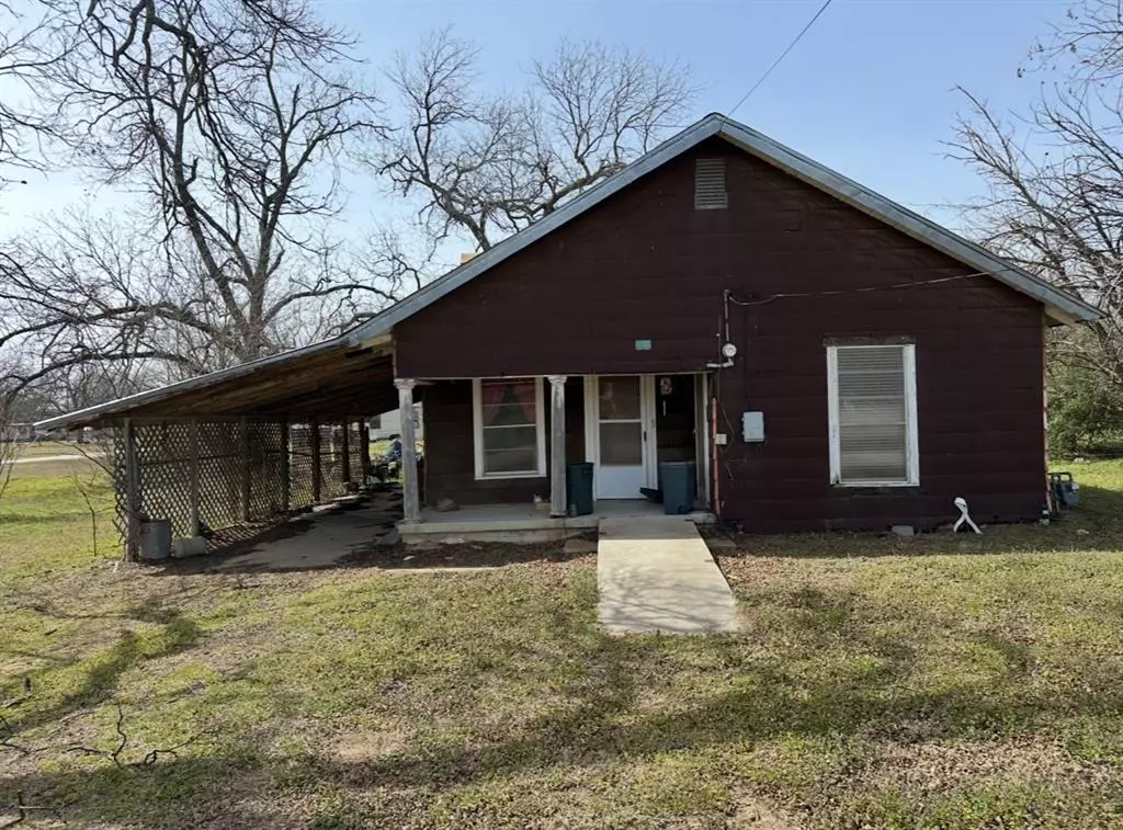 De Leon, TX 76444,616 N Wheat Street