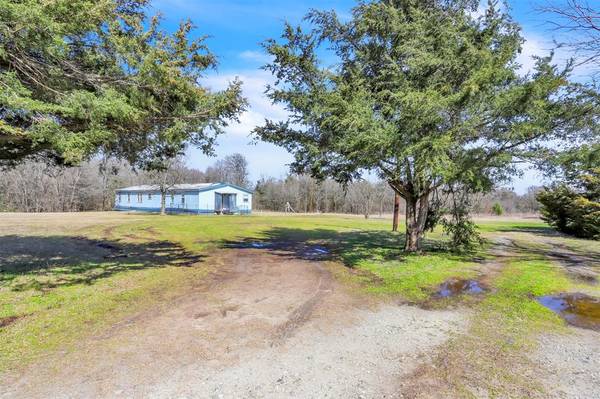 1192 Vz County Road 3815, Wills Point, TX 75169