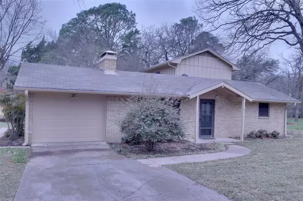 Enchanted Oaks, TX 75156,108 Crestwood Circle