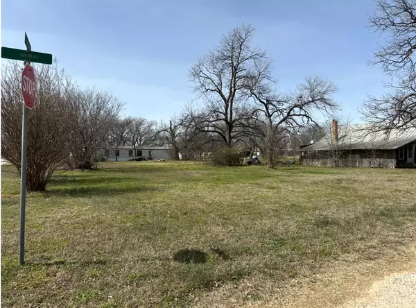 De Leon, TX 76444,616 N Wheat Street