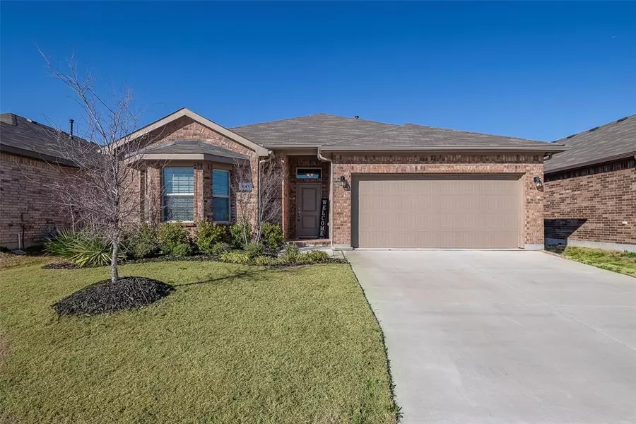 841 Holler Loop, Fort Worth, TX 76247