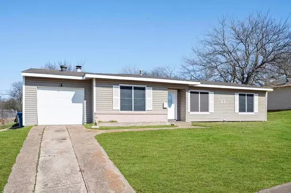 82 Vandenburg Drive, Denison, TX 75020