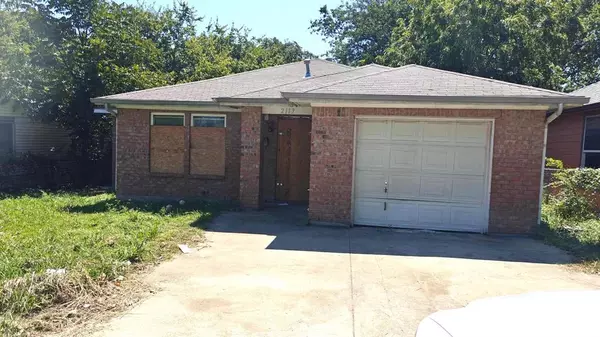 2113 San Antonio Street, Grand Prairie, TX 75051