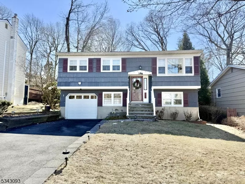 58 Rogers Dr, Roxbury Twp., NJ 07850