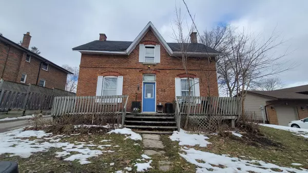 48 Rose ST, Barrie, ON L4M 2T2