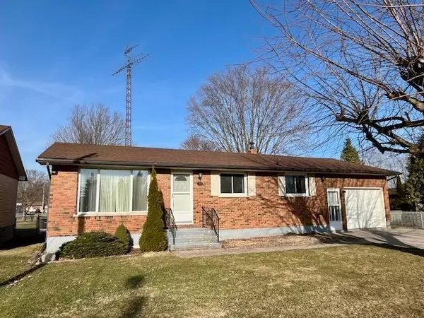 255 Randolph ST, Southwest Middlesex, ON N0L 1M0