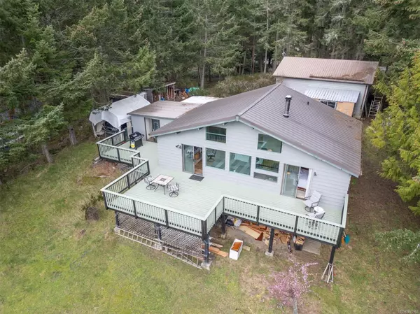 27105 Schooner Way, Pender Island, BC V0N 2M2