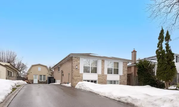 11 Ferndale CRES, Brampton, ON L6W 1G1