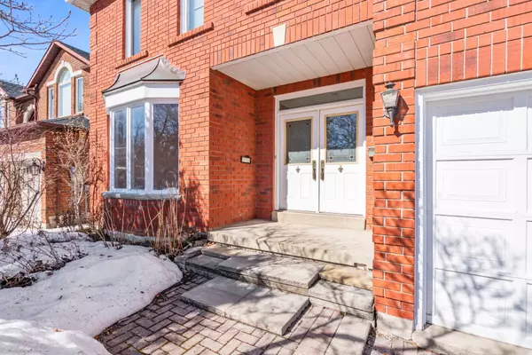 Mississauga, ON L5M 4X1,5811 Riverside PL