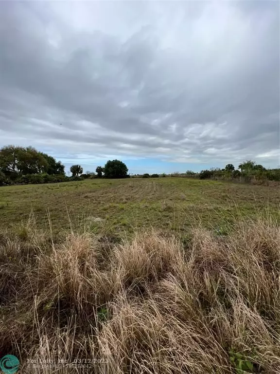 Okeechobee, FL 34974,18239 nw 318th ST OKEECHOBE