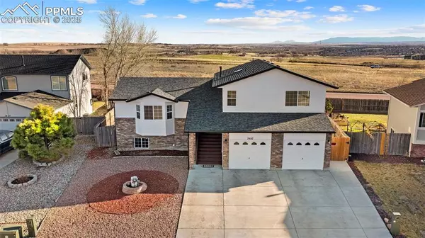 7487 Theresa DR, Colorado Springs, CO 80925