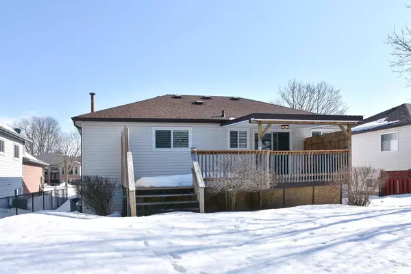 Wasaga Beach, ON L9Z 1C6,18 Langevin DR