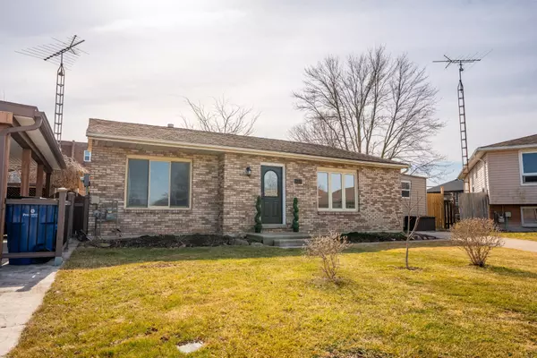 Chatham-kent, ON N7M 5Y1,72 Randolf CRES