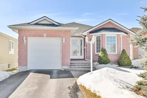 21 Moira Lea CT, Belleville, ON K8N 0L3