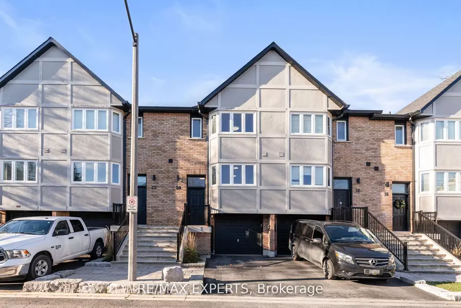 20 William Farr LN #10, Vaughan, ON L4L 8Z6