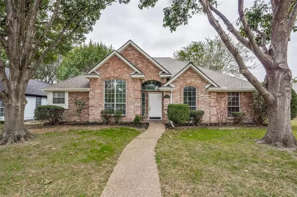 8675 Pebblebrook Drive, Frisco, TX 75034