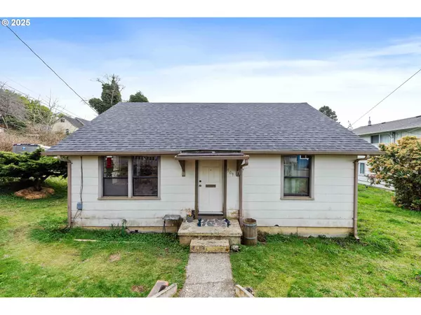 909 STATE ST, North Bend, OR 97459