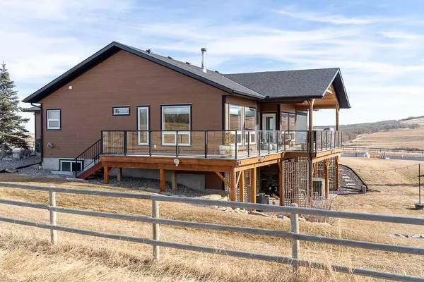 Rural Foothills County, AB T0L 1H0,128113 530 AVE West