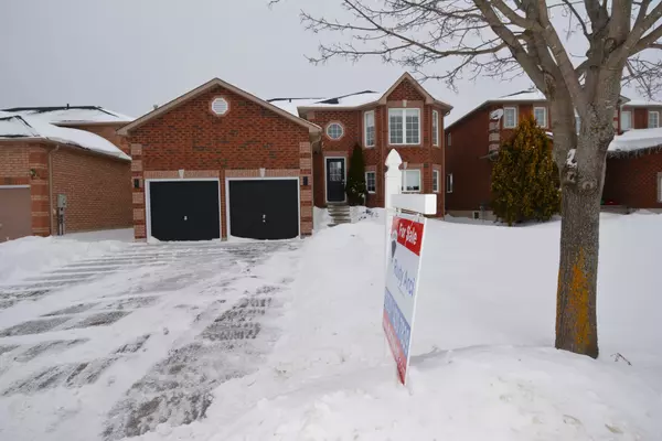 16 Commonwealth RD, Barrie, ON L4M 7J6