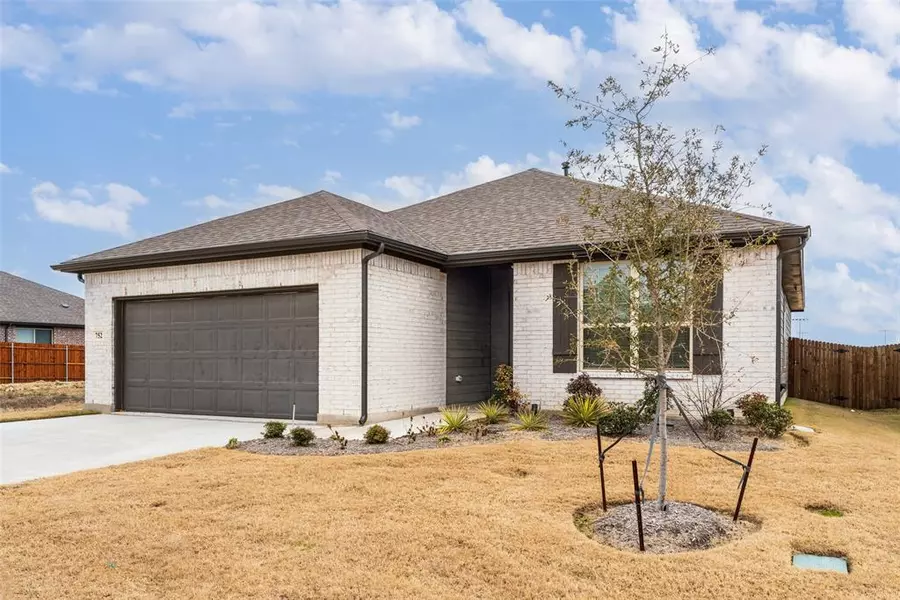 752 Jaguar Ridge, Godley, TX 76044