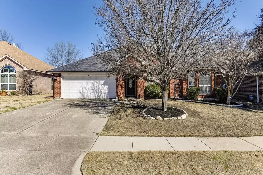 201 Jennifer Lane, Arlington, TX 76002