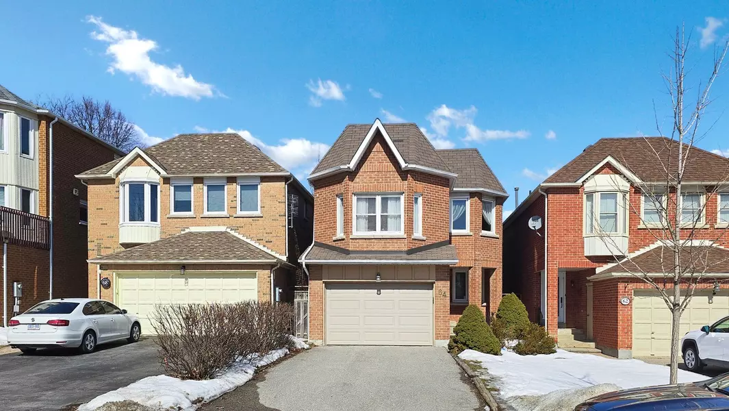 64 Roxborough LN, Vaughan, ON L4J 4S9