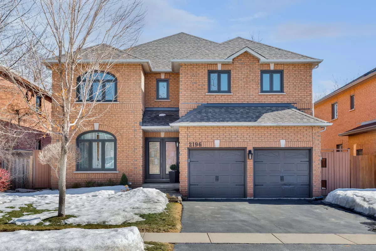 Oakville, ON L6H 6B1,2196 Grand Ravine DR