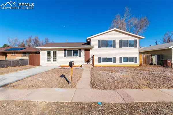 Colorado Springs, CO 80910,827 Zion DR