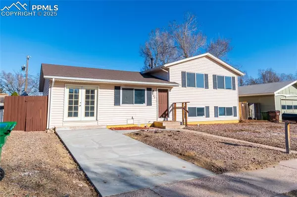 Colorado Springs, CO 80910,827 Zion DR