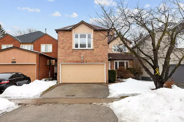 107 Ramblewood LN, Vaughan, ON L4J 6R2