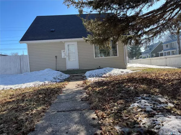 Moose Jaw, SK S6H 5C2,37 Coteau STREET W