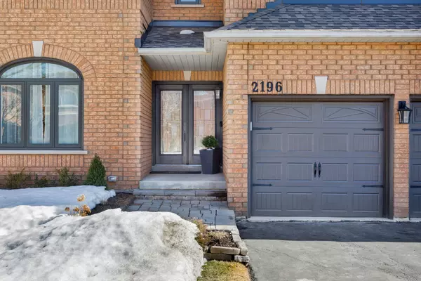 Oakville, ON L6H 6B1,2196 Grand Ravine DR