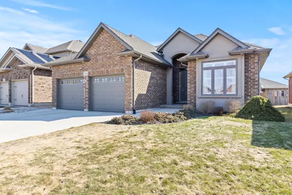 19 Creekside DR, Welland, ON L3C 0B4