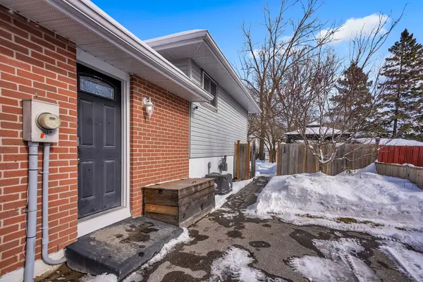 Quinte West, ON K8V 5W7,19 Cory CRES