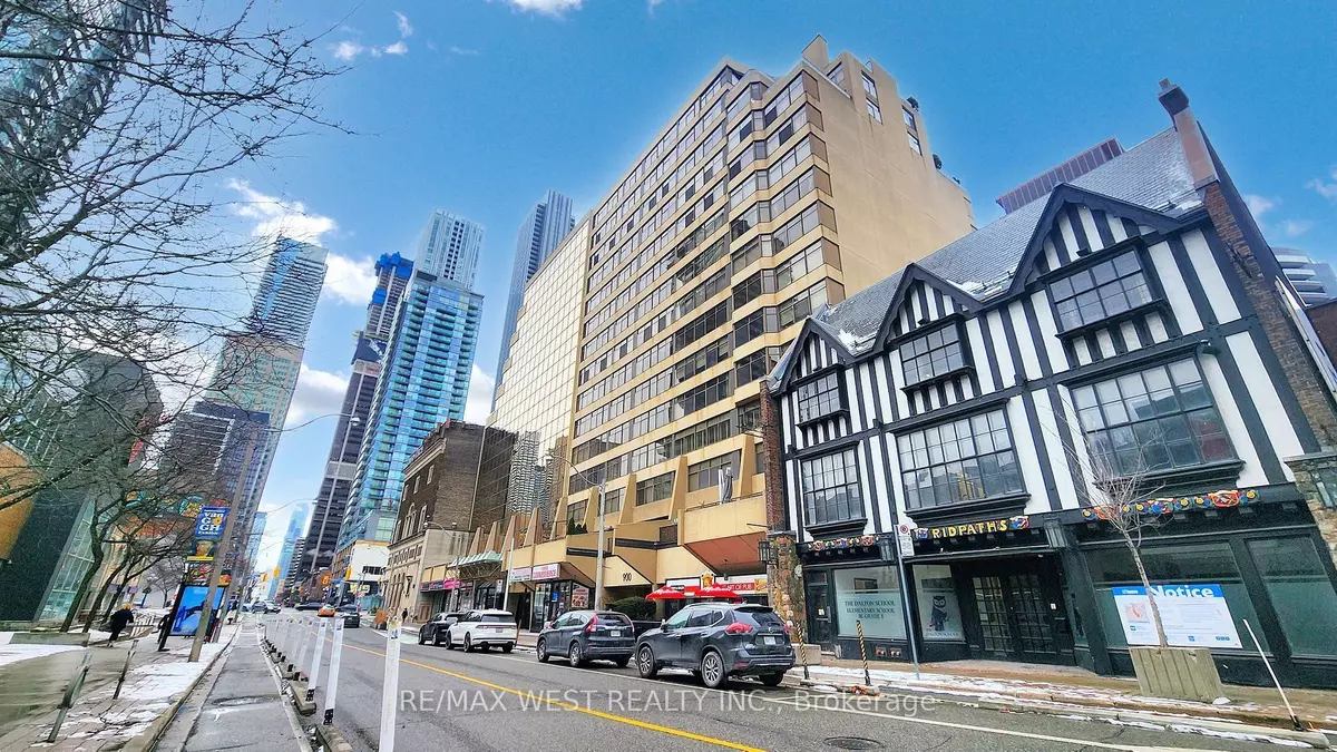 Toronto C02, ON M4W 3P5,900 Yonge ST #1403