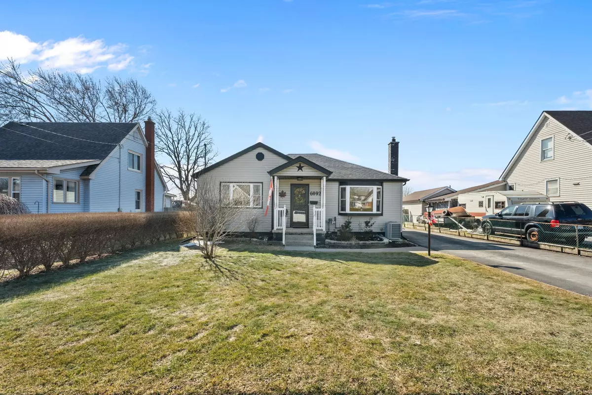 Niagara Falls, ON L2J 1M5,6092 Harold ST