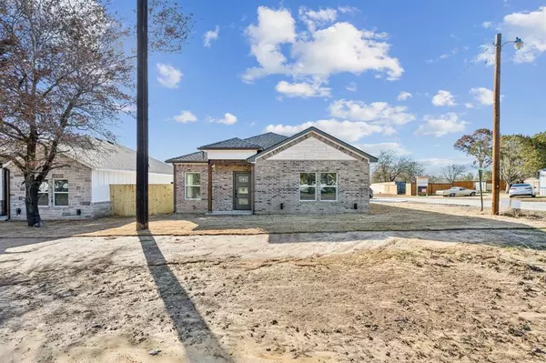 5914 Tin Top Highway, Granbury, TX 76048