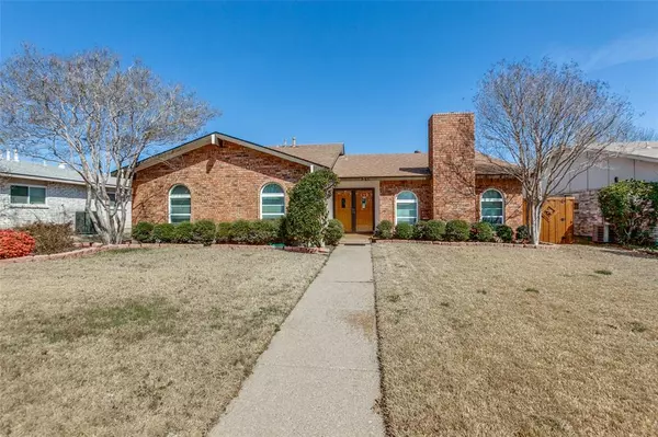 945 Grand Teton Drive, Plano, TX 75023