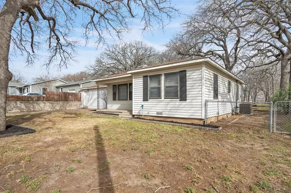 Weatherford, TX 76086,1226 W Ball Street