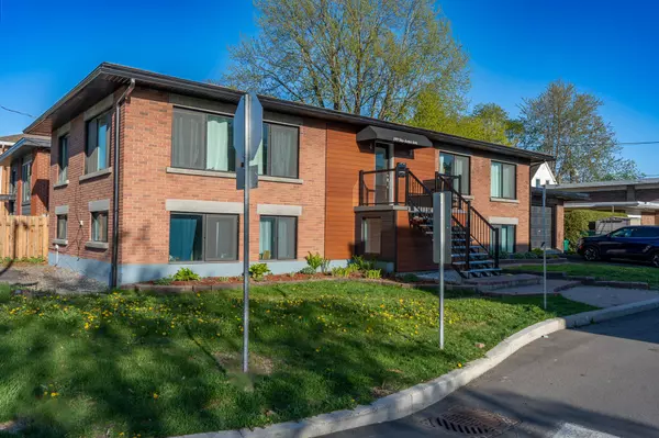 Vanier And Kingsview Park, ON K1L 7B8,199 Ste Anne ST #4