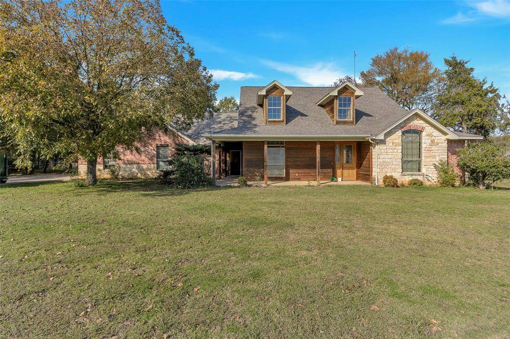 128 Plantation Oaks Court, Springtown, TX 76082