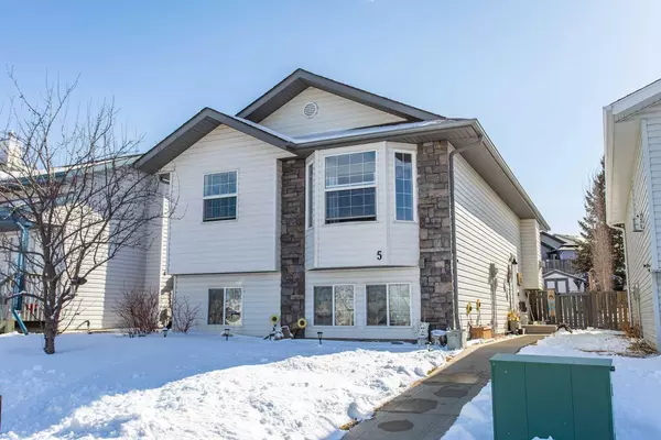 Sylvan Lake, AB T4S 2K4,5 Fenwood Close