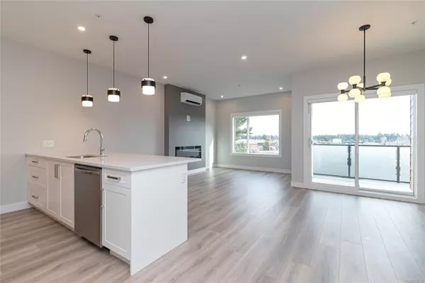 918 Jenkins Ave #404, Langford, BC V9B 2N7