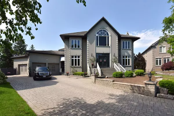 71 Delia PL, Vaughan, ON L4L 8P6